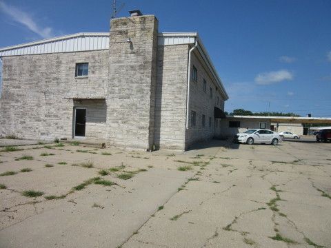 1820 N 6th St, Beatrice, NE 68310
